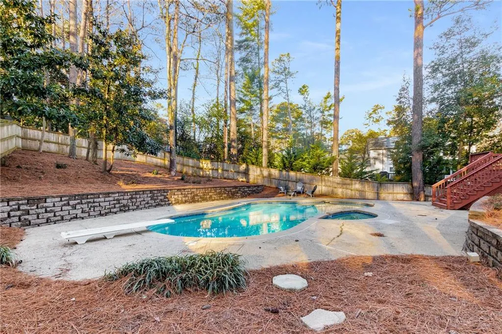 6350 Blackwater Trail, Sandy Springs, Georgia 30328, 5 Bedrooms Bedrooms, ,2 BathroomsBathrooms,Residential,Sold,6350 Blackwater Trail,7527117