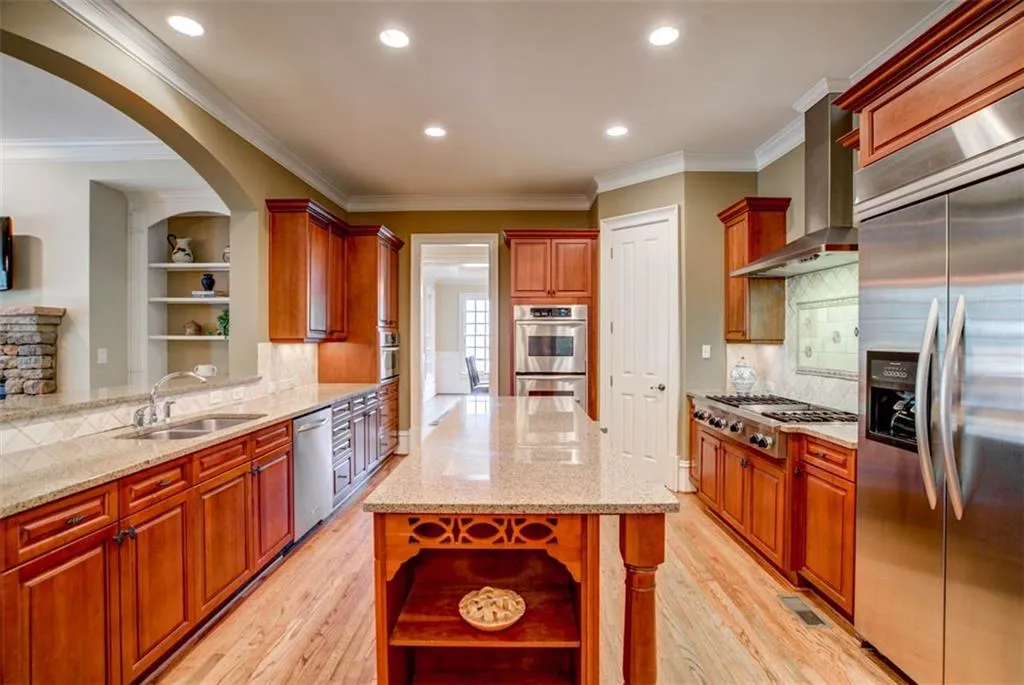 505 Glengate Cove, Atlanta, Georgia 30328, 5 Bedrooms Bedrooms, ,5 BathroomsBathrooms,Residential,Sold,505 Glengate Cove,6862683