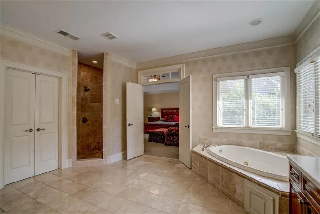 505 Glengate Cove, Atlanta, Georgia 30328, 5 Bedrooms Bedrooms, ,5 BathroomsBathrooms,Residential,Sold,505 Glengate Cove,6862683