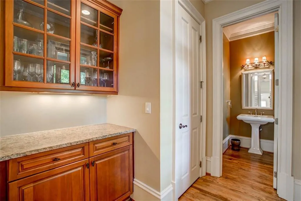 505 Glengate Cove, Atlanta, Georgia 30328, 5 Bedrooms Bedrooms, ,5 BathroomsBathrooms,Residential,Sold,505 Glengate Cove,6862683