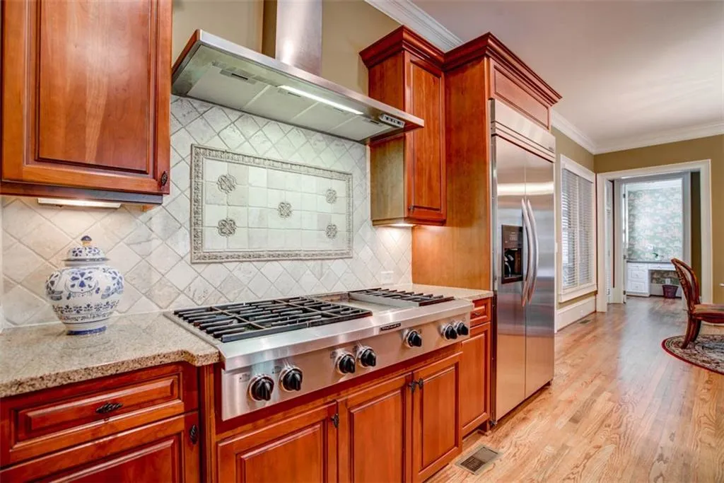505 Glengate Cove, Atlanta, Georgia 30328, 5 Bedrooms Bedrooms, ,5 BathroomsBathrooms,Residential,Sold,505 Glengate Cove,6862683