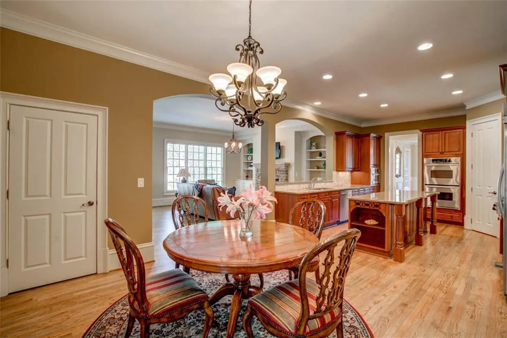 505 Glengate Cove, Atlanta, Georgia 30328, 5 Bedrooms Bedrooms, ,5 BathroomsBathrooms,Residential,Sold,505 Glengate Cove,6862683