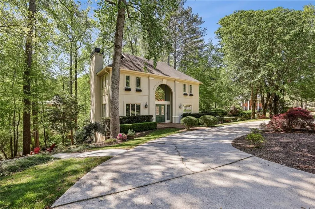 1895 Redbourne Drive, Atlanta, Georgia 30350, 4 Bedrooms Bedrooms, ,3 BathroomsBathrooms,Residential,Sold,1895 Redbourne Drive,7562317