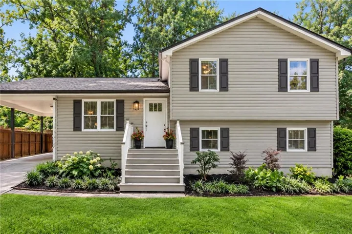 105 Stone Wood Lane, Lawrenceville, Georgia 30046