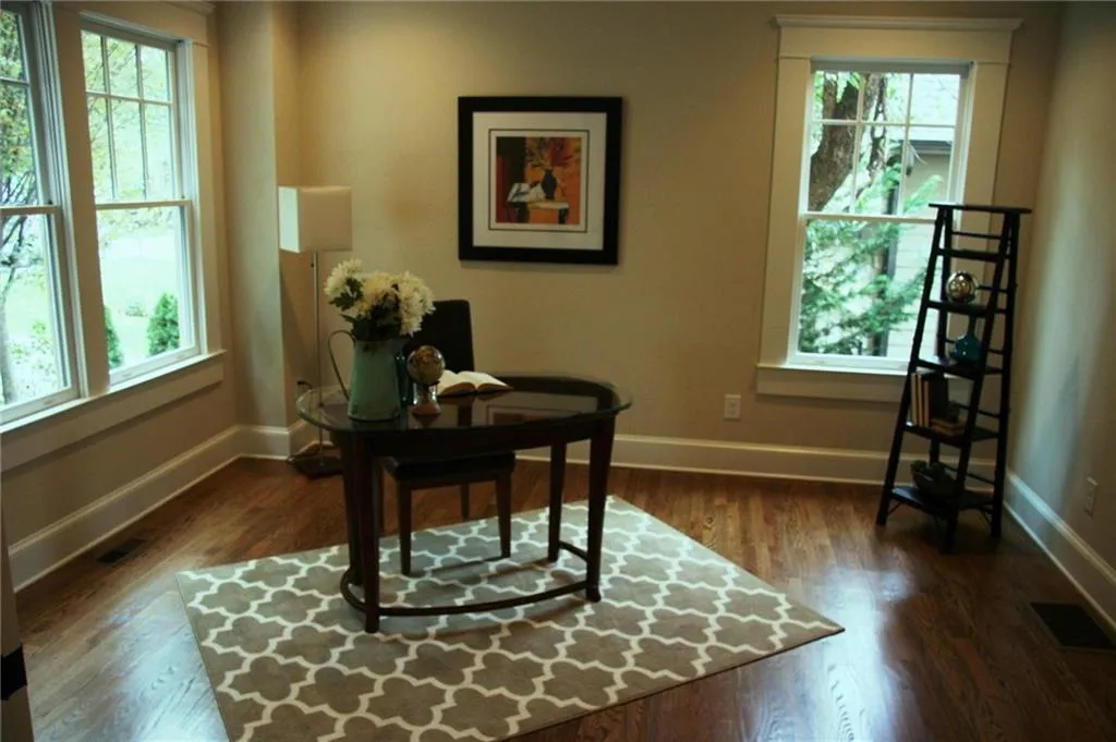 31 Honour Circle Nw, Atlanta, Georgia 30305, 4 Bedrooms Bedrooms, ,4 BathroomsBathrooms,Residential,Sold,31 Honour Circle Nw,5623957
