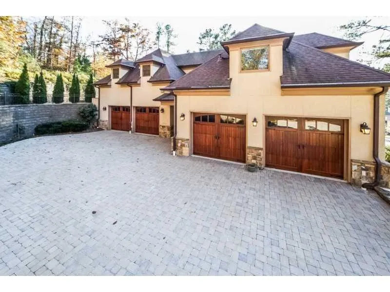 760 Londonberry Road Nw, Atlanta, Georgia 30327, 7 Bedrooms Bedrooms, ,7 BathroomsBathrooms,Residential,Sold,760 Londonberry Road Nw,5221059