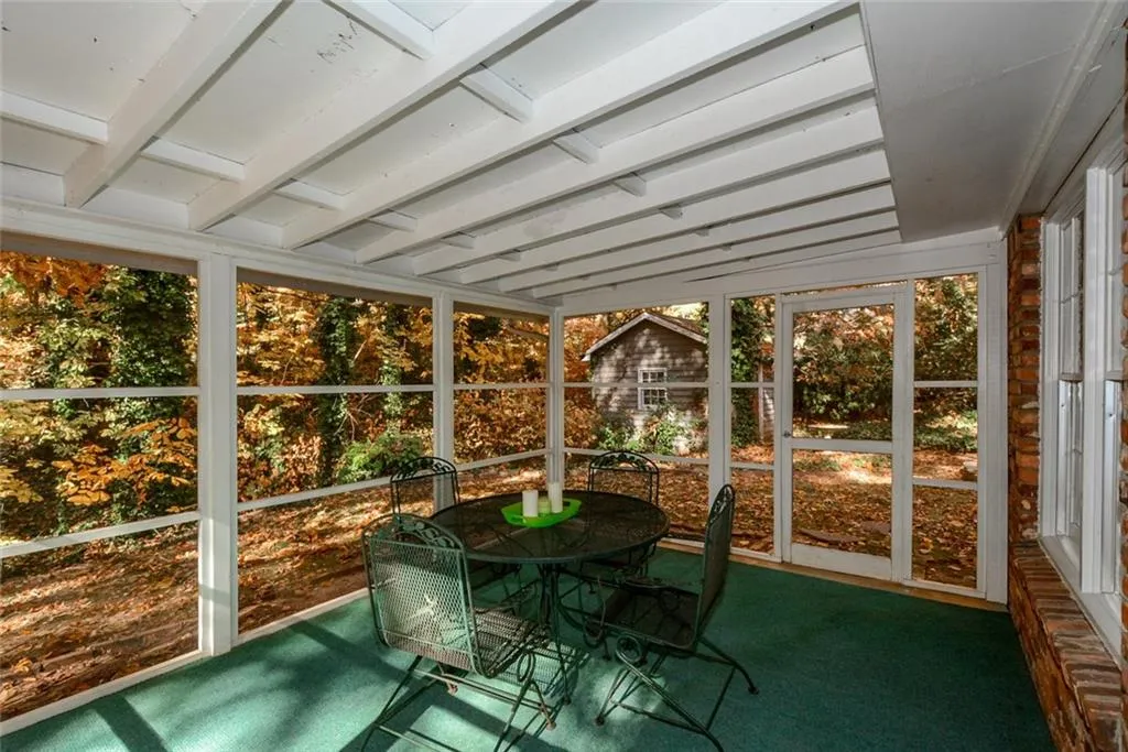 330 Westerhall Court, Sandy Springs, Georgia 30328, 4 Bedrooms Bedrooms, ,3 BathroomsBathrooms,Residential,Sold,330 Westerhall Court,5775055