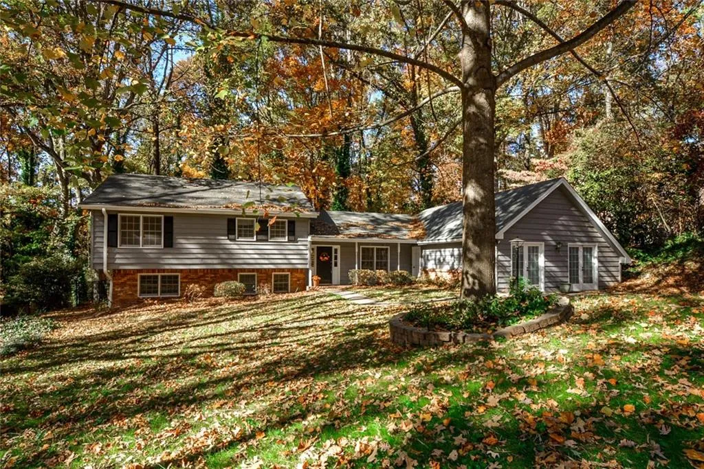 330 Westerhall Court, Sandy Springs, Georgia 30328, 4 Bedrooms Bedrooms, ,3 BathroomsBathrooms,Residential,Sold,330 Westerhall Court,5775055