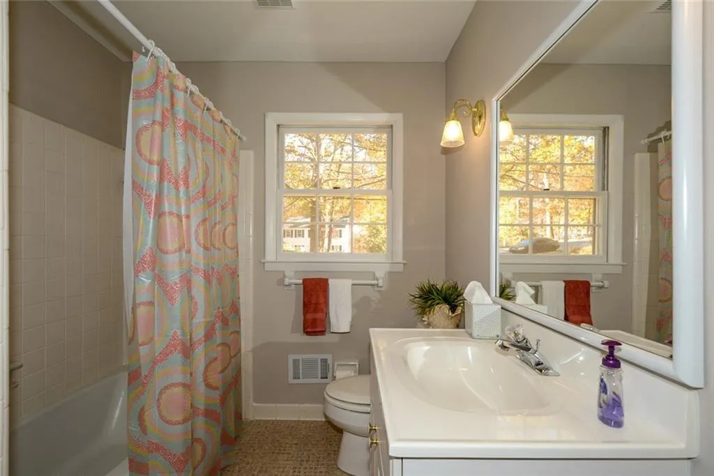 330 Westerhall Court, Sandy Springs, Georgia 30328, 4 Bedrooms Bedrooms, ,3 BathroomsBathrooms,Residential,Sold,330 Westerhall Court,5775055