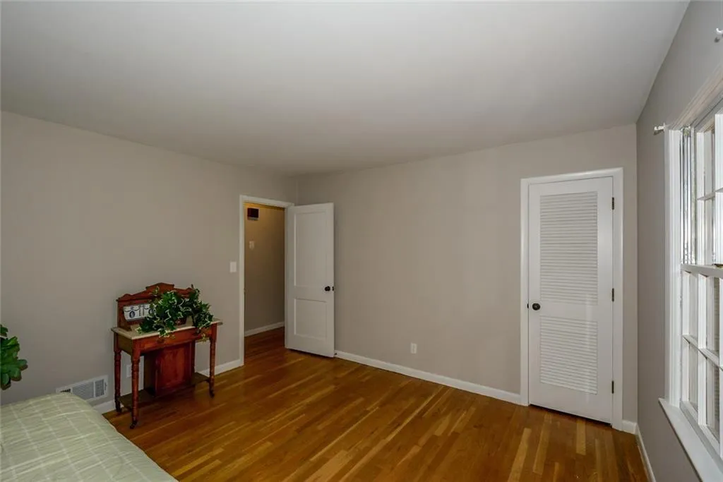 330 Westerhall Court, Sandy Springs, Georgia 30328, 4 Bedrooms Bedrooms, ,3 BathroomsBathrooms,Residential,Sold,330 Westerhall Court,5775055