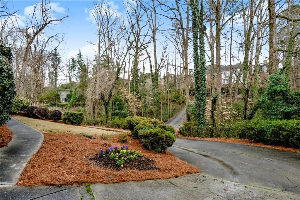 1371 Wesley Parkway Nw, Atlanta, Georgia 30327, 6 Bedrooms Bedrooms, ,6 BathroomsBathrooms,Residential,Sold,1371 Wesley Parkway Nw,5968993