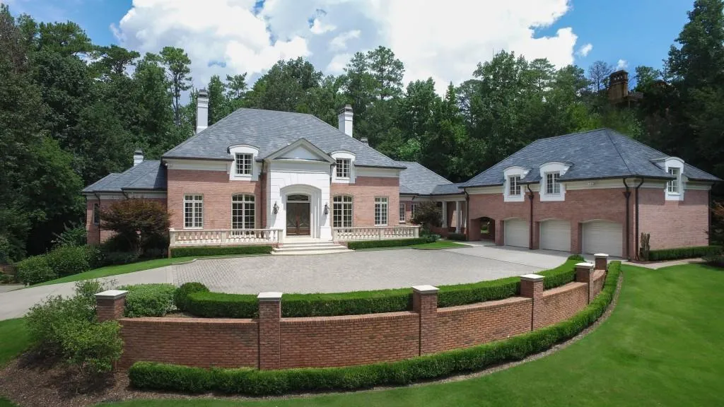 997 Davis Drive, Atlanta, Georgia 30327, 5 Bedrooms Bedrooms, ,6 BathroomsBathrooms,Residential,Sold,997 Davis Drive,6057834