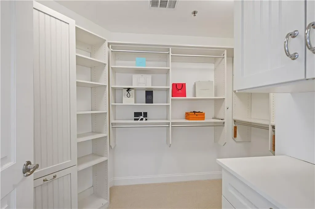 3286 Northside Parkway Nw Unit 506, Atlanta, Georgia 30327, 2 Bedrooms Bedrooms, ,2 BathroomsBathrooms,Residential,For Sale,3286 Northside Parkway Nw Unit 506,7612782