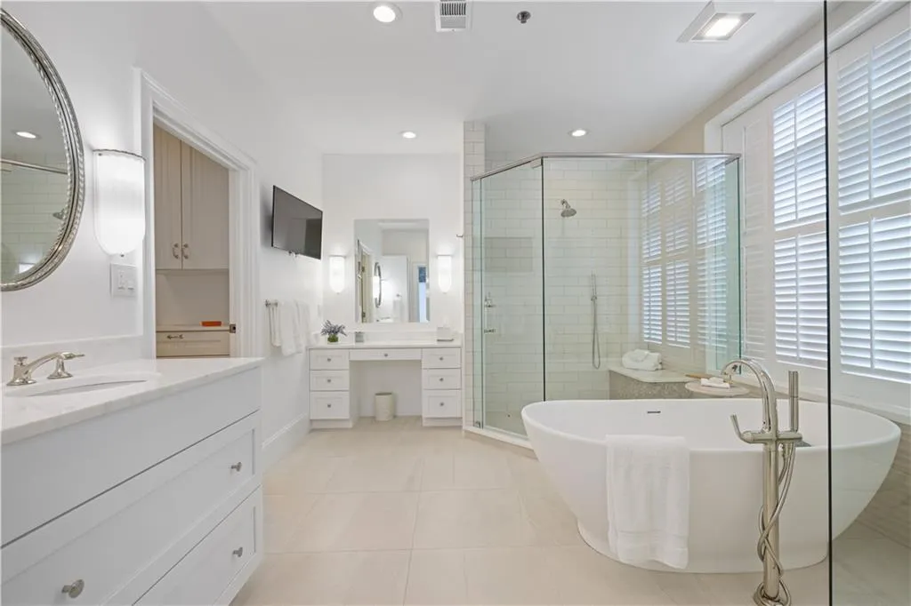 3286 Northside Parkway Nw Unit 506, Atlanta, Georgia 30327, 2 Bedrooms Bedrooms, ,2 BathroomsBathrooms,Residential,For Sale,3286 Northside Parkway Nw Unit 506,7612782