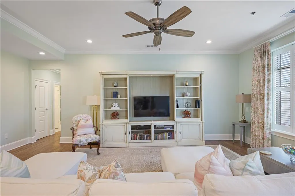 3286 Northside Parkway Nw Unit 506, Atlanta, Georgia 30327, 2 Bedrooms Bedrooms, ,2 BathroomsBathrooms,Residential,For Sale,3286 Northside Parkway Nw Unit 506,7612782