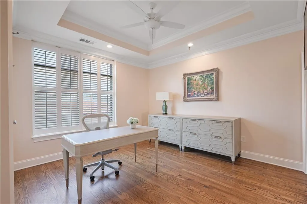 Guest bedroom or office