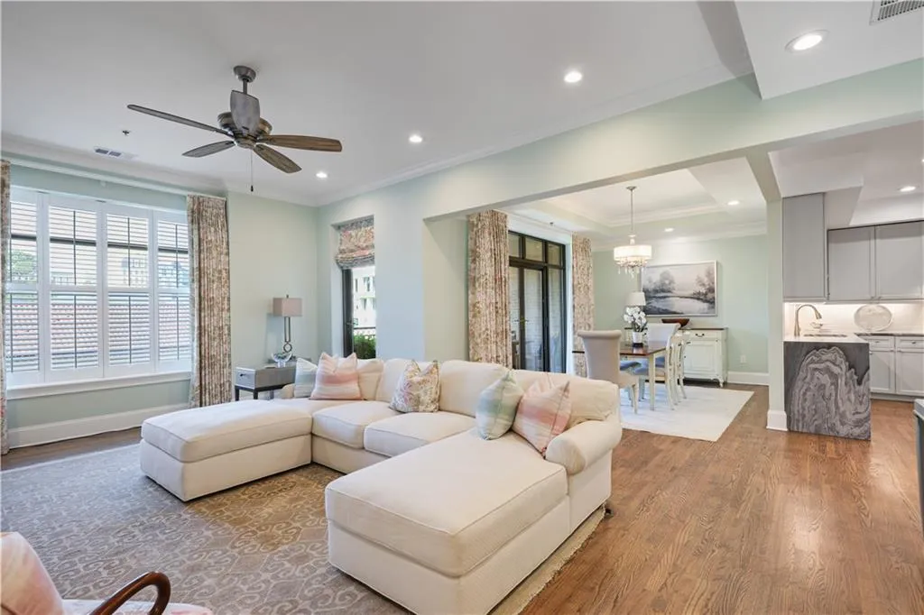 3286 Northside Parkway Nw Unit 506, Atlanta, Georgia 30327, 2 Bedrooms Bedrooms, ,2 BathroomsBathrooms,Residential,For Sale,3286 Northside Parkway Nw Unit 506,7612782