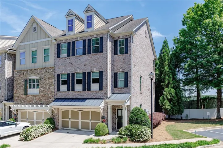 909 Dumaine Trace - End Unit with guest parking space adjacent