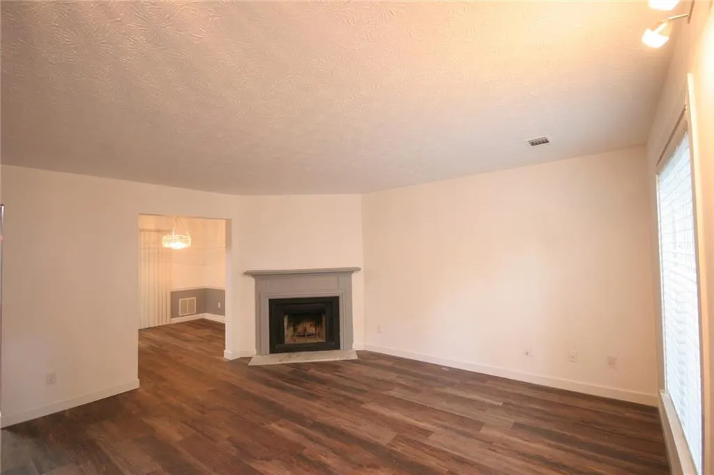 3107 Queen Anne Court, Sandy Springs, Georgia 30350, 2 Bedrooms Bedrooms, ,2 BathroomsBathrooms,Residential,Sold,3107 Queen Anne Court,7111262