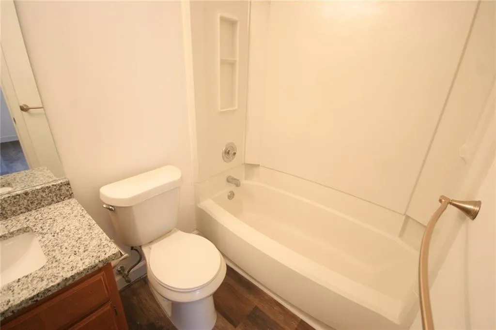 3107 Queen Anne Court, Sandy Springs, Georgia 30350, 2 Bedrooms Bedrooms, ,2 BathroomsBathrooms,Residential,Sold,3107 Queen Anne Court,7111262