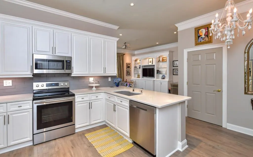 5415 Northland Drive Unit 103, Sandy Springs, Georgia 30342, 2 Bedrooms Bedrooms, ,2 BathroomsBathrooms,Residential,Sold,5415 Northland Drive Unit 103,6572594