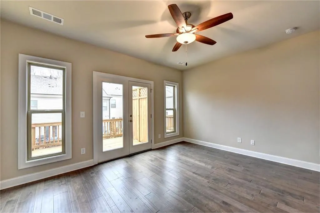 4249 Deming Circle, Atlanta, Georgia 30342, 2 Bedrooms Bedrooms, ,2 BathroomsBathrooms,Residential,Sold,4249 Deming Circle,5950565