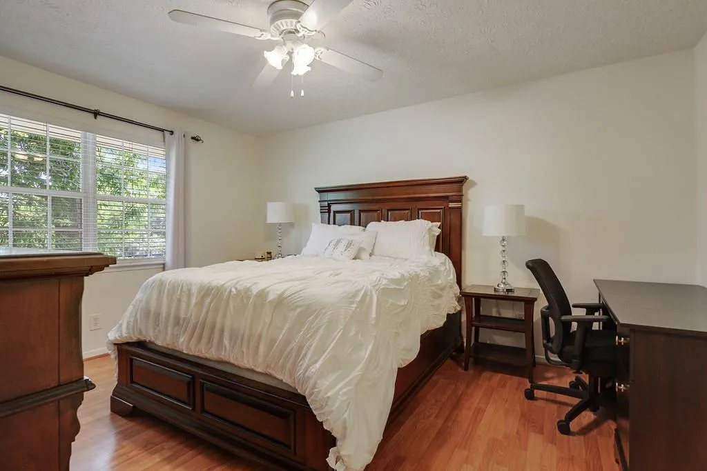 6816 Glenridge Drive Unit E, Atlanta, Georgia 30328, 2 Bedrooms Bedrooms, ,2 BathroomsBathrooms,Residential,Sold,6816 Glenridge Drive Unit E,6582226