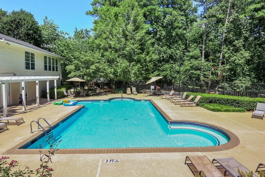6816 Glenridge Drive Unit E, Atlanta, Georgia 30328, 2 Bedrooms Bedrooms, ,2 BathroomsBathrooms,Residential,Sold,6816 Glenridge Drive Unit E,6582226
