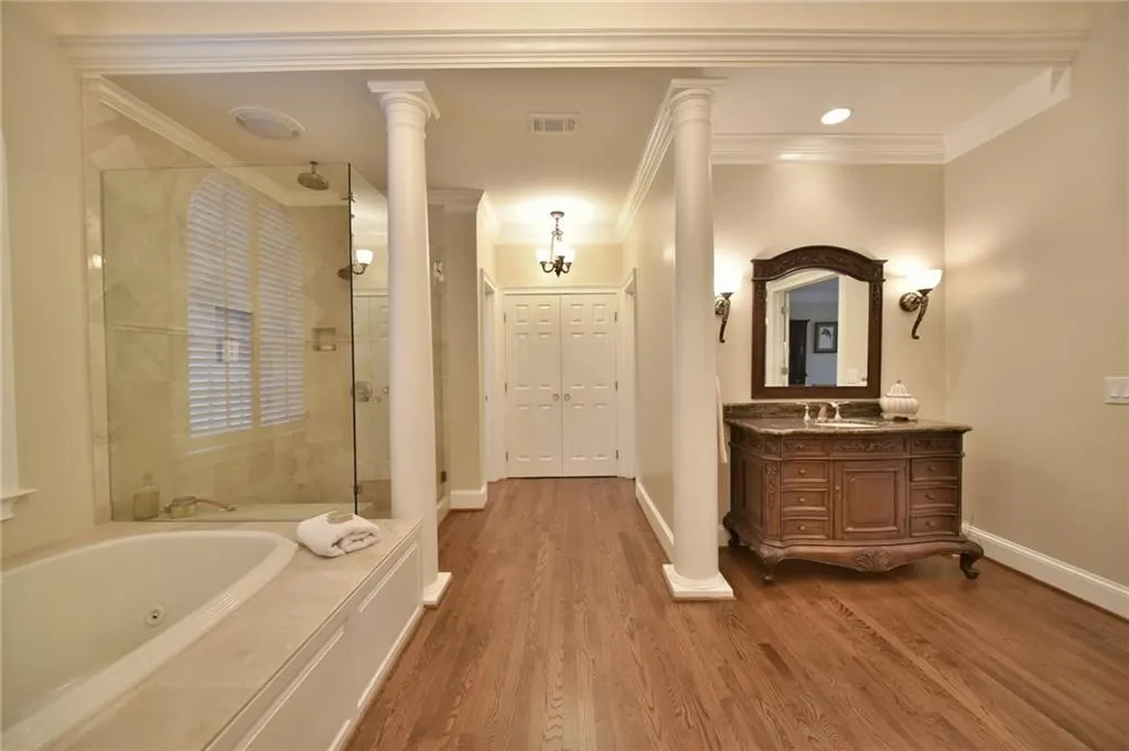 1810 Marlborough Drive, Sandy Springs, Georgia 30350, 5 Bedrooms Bedrooms, ,5 BathroomsBathrooms,Residential,Sold,1810 Marlborough Drive,5787346