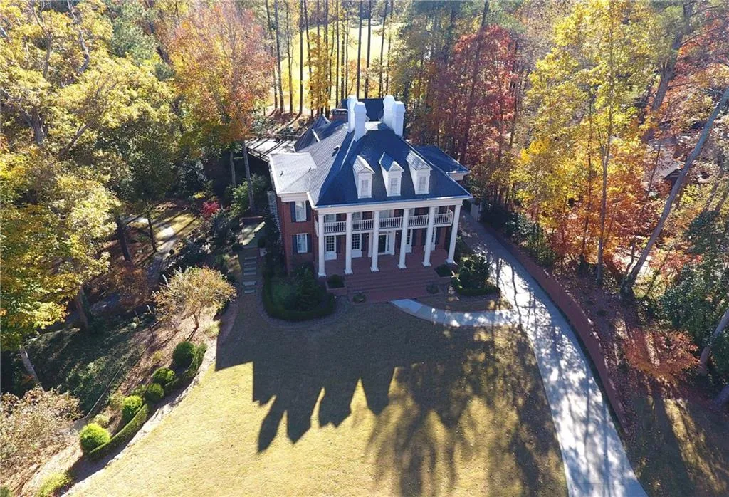 1810 Marlborough Drive, Sandy Springs, Georgia 30350, 5 Bedrooms Bedrooms, ,5 BathroomsBathrooms,Residential,Sold,1810 Marlborough Drive,5787346