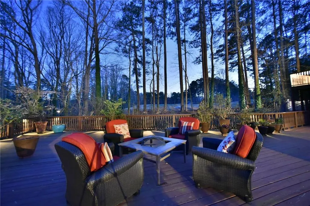 1810 Marlborough Drive, Sandy Springs, Georgia 30350, 5 Bedrooms Bedrooms, ,5 BathroomsBathrooms,Residential,Sold,1810 Marlborough Drive,5787346