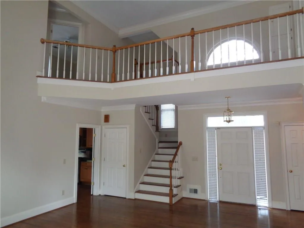 10 Battle Ridge Drive, Atlanta, Georgia 30342, 5 Bedrooms Bedrooms, ,4 BathroomsBathrooms,Residential,Sold,10 Battle Ridge Drive,5918716
