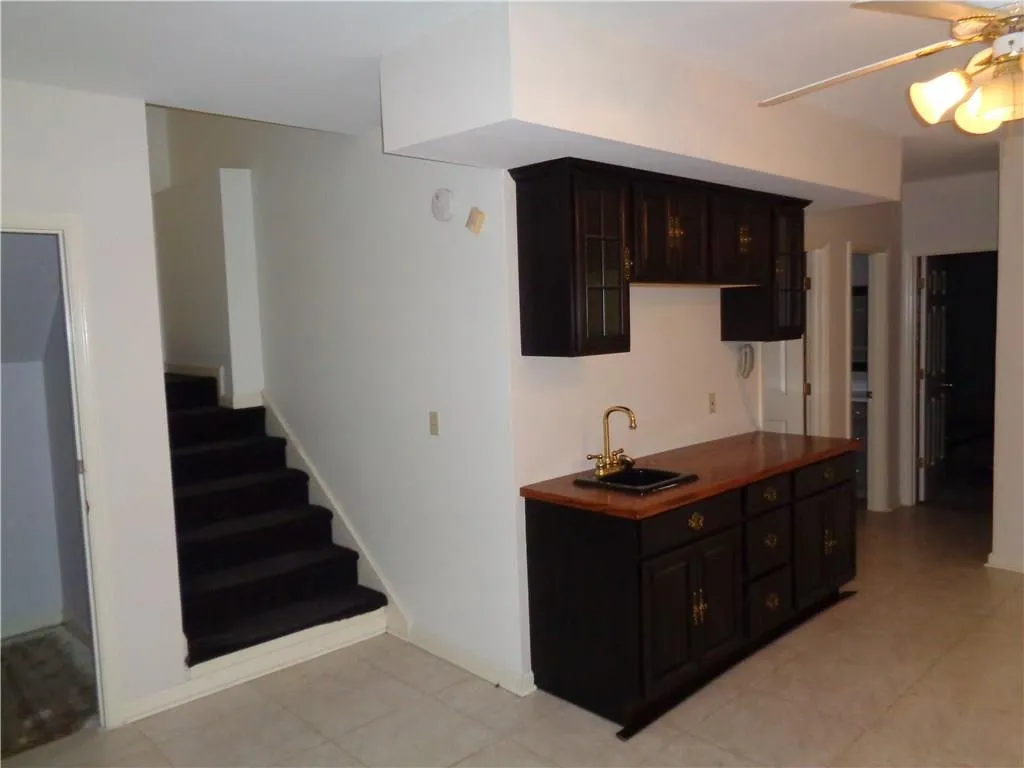 10 Battle Ridge Drive, Atlanta, Georgia 30342, 5 Bedrooms Bedrooms, ,4 BathroomsBathrooms,Residential,Sold,10 Battle Ridge Drive,5918716