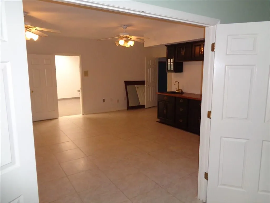 10 Battle Ridge Drive, Atlanta, Georgia 30342, 5 Bedrooms Bedrooms, ,4 BathroomsBathrooms,Residential,Sold,10 Battle Ridge Drive,5918716