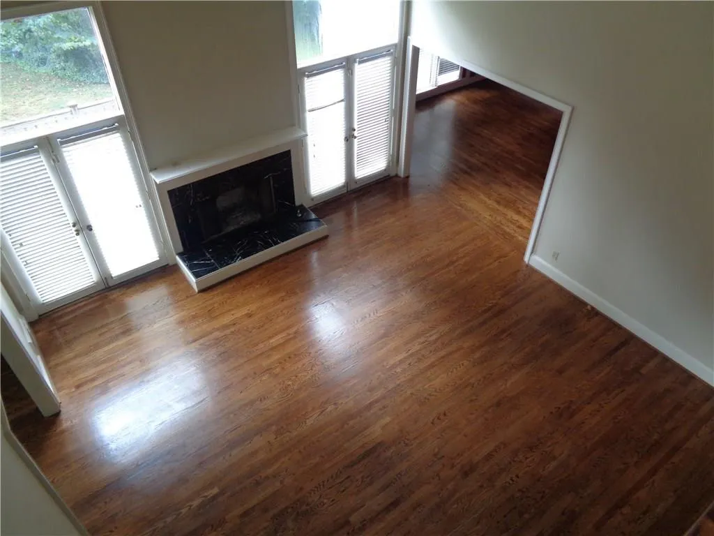 10 Battle Ridge Drive, Atlanta, Georgia 30342, 5 Bedrooms Bedrooms, ,4 BathroomsBathrooms,Residential,Sold,10 Battle Ridge Drive,5918716