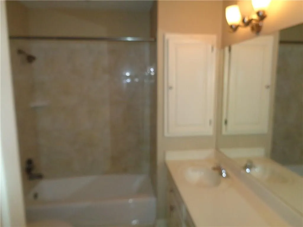10 Battle Ridge Drive, Atlanta, Georgia 30342, 5 Bedrooms Bedrooms, ,4 BathroomsBathrooms,Residential,Sold,10 Battle Ridge Drive,5918716