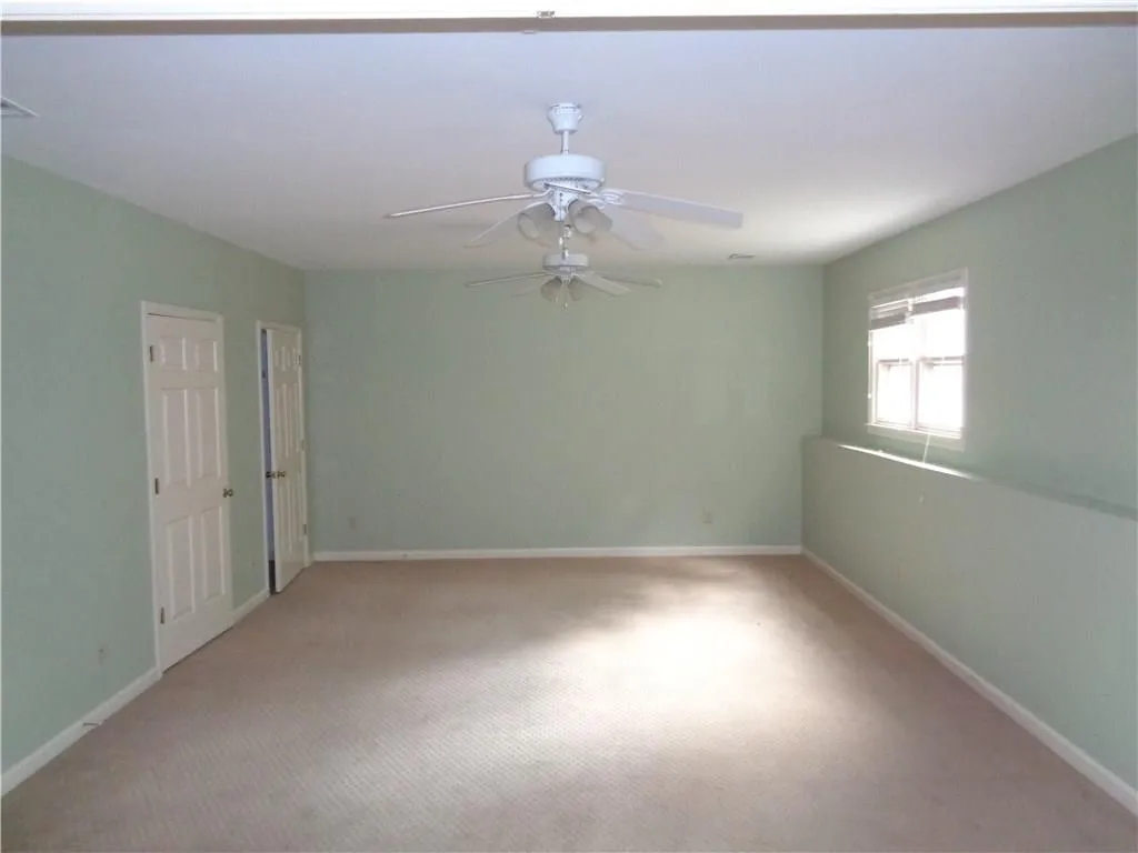 10 Battle Ridge Drive, Atlanta, Georgia 30342, 5 Bedrooms Bedrooms, ,4 BathroomsBathrooms,Residential,Sold,10 Battle Ridge Drive,5918716