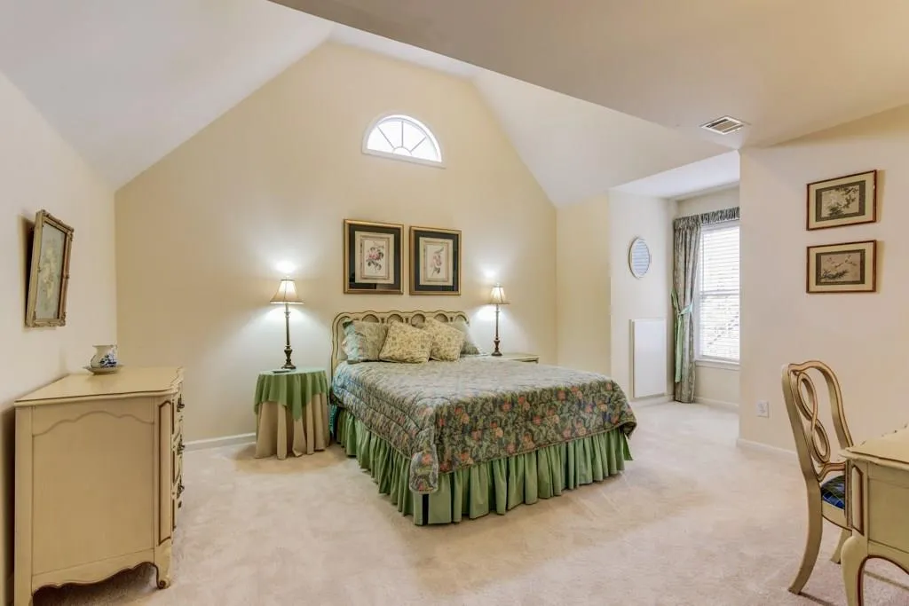 235 Somerset Court, Sandy Springs, Georgia 30350, 4 Bedrooms Bedrooms, ,3 BathroomsBathrooms,Residential,Sold,235 Somerset Court,6001747