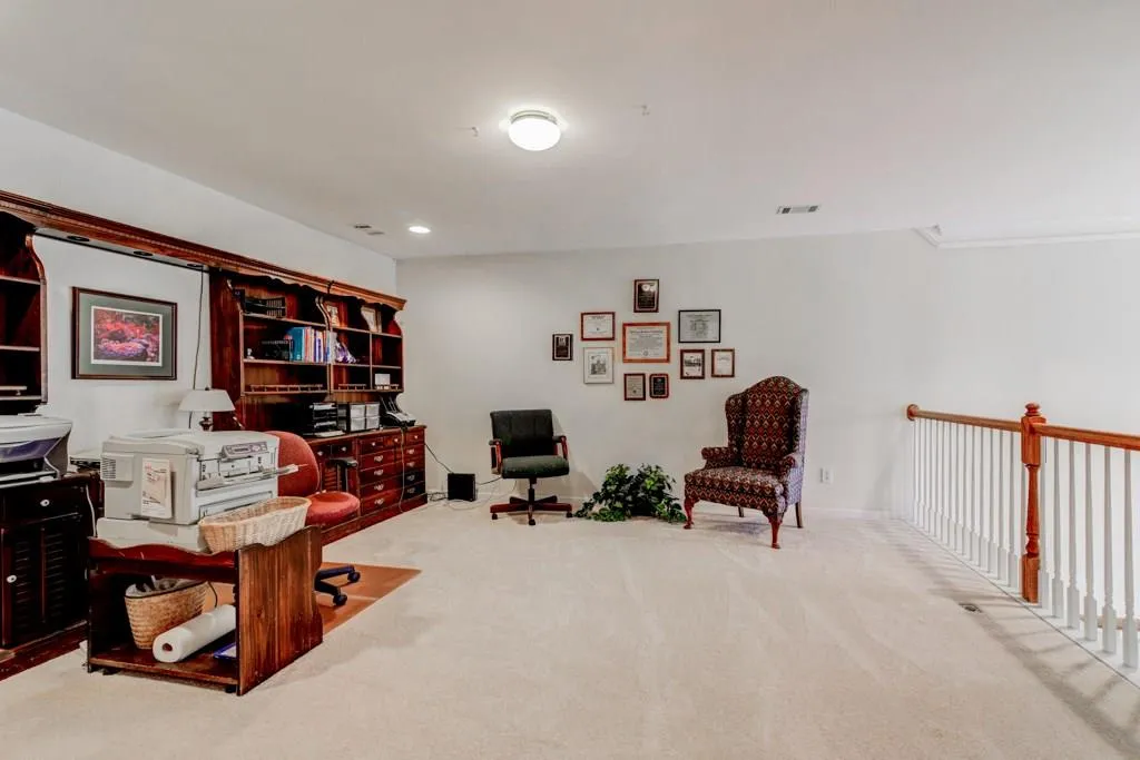 235 Somerset Court, Sandy Springs, Georgia 30350, 4 Bedrooms Bedrooms, ,3 BathroomsBathrooms,Residential,Sold,235 Somerset Court,6001747