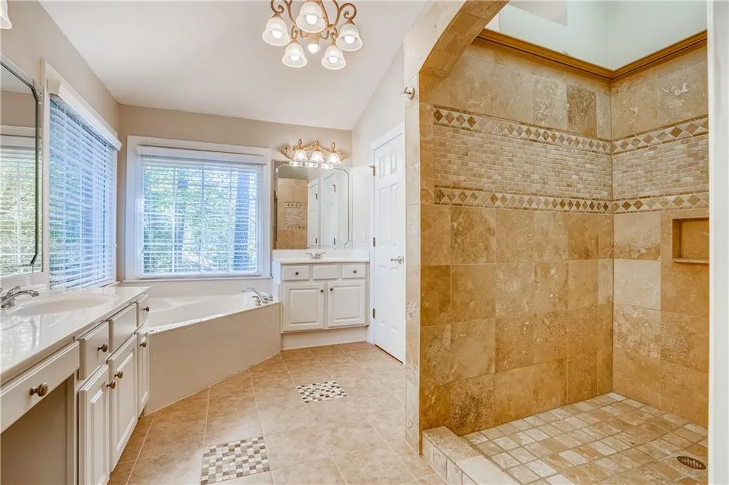 570 Wembley Circle, Atlanta, Georgia 30328, 4 Bedrooms Bedrooms, ,3 BathroomsBathrooms,Residential,Sold,570 Wembley Circle,6865089