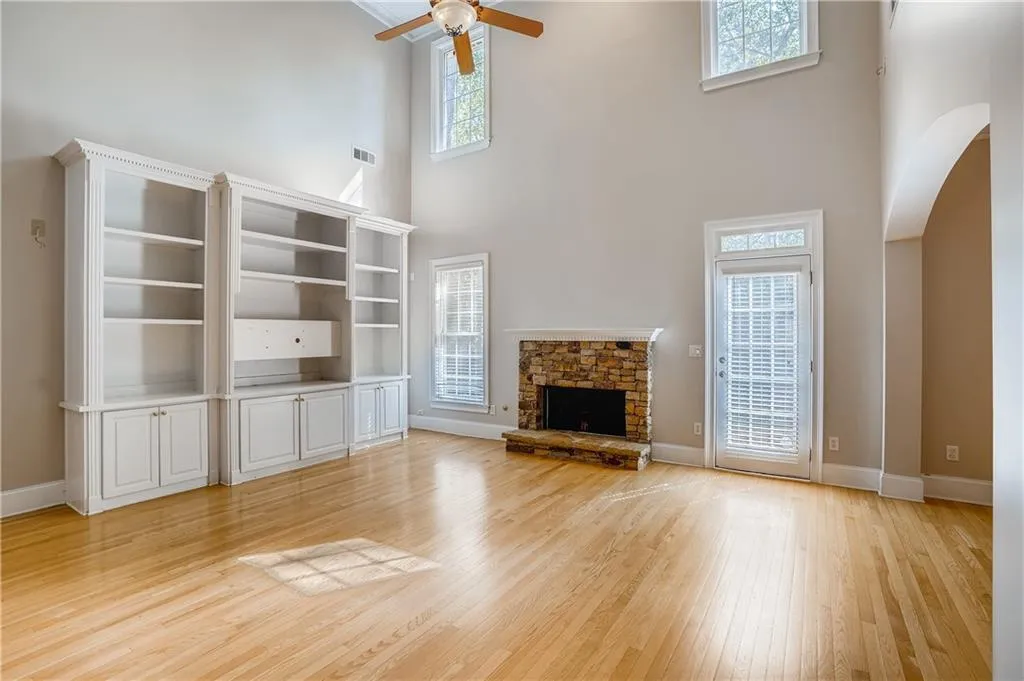 570 Wembley Circle, Atlanta, Georgia 30328, 4 Bedrooms Bedrooms, ,3 BathroomsBathrooms,Residential,Sold,570 Wembley Circle,6865089