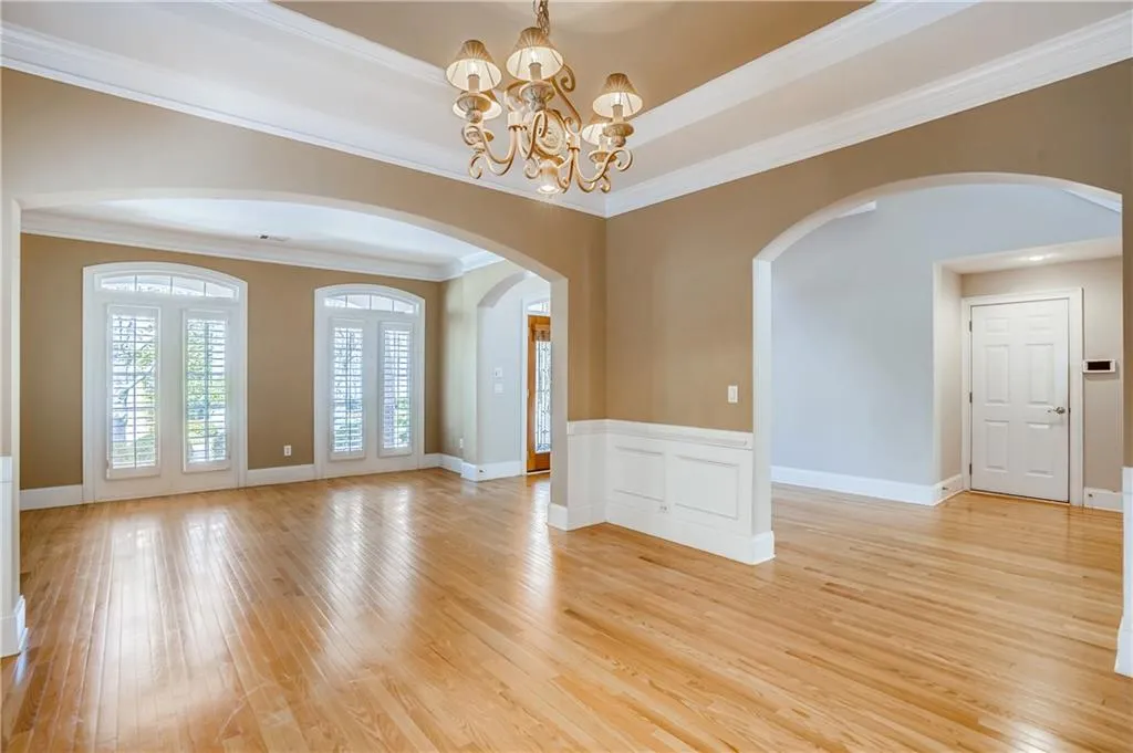 570 Wembley Circle, Atlanta, Georgia 30328, 4 Bedrooms Bedrooms, ,3 BathroomsBathrooms,Residential,Sold,570 Wembley Circle,6865089