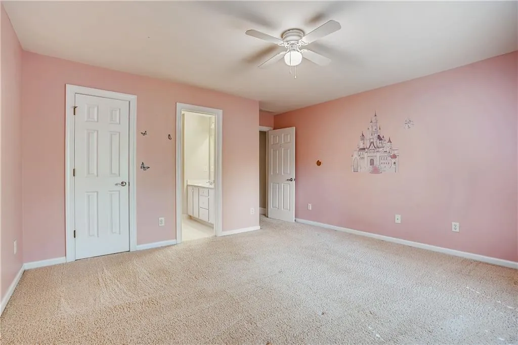 570 Wembley Circle, Atlanta, Georgia 30328, 4 Bedrooms Bedrooms, ,3 BathroomsBathrooms,Residential,Sold,570 Wembley Circle,6865089