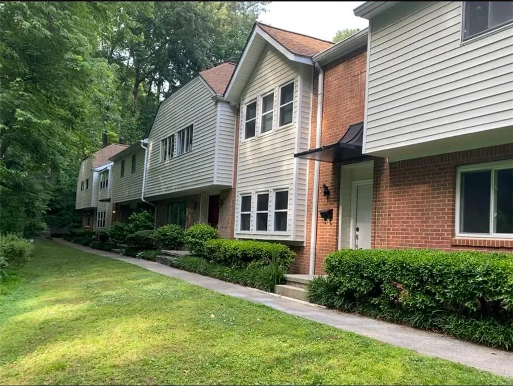 7148 Stonington Drive, Sandy Springs, Georgia 30328, 3 Bedrooms Bedrooms, ,3 BathroomsBathrooms,Residential,Sold,7148 Stonington Drive,7056402