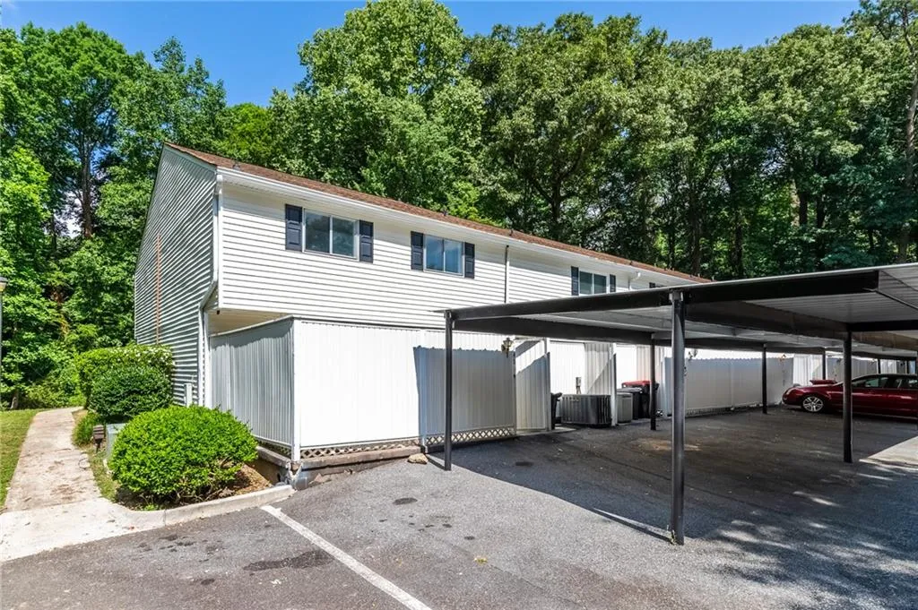 7148 Stonington Drive, Sandy Springs, Georgia 30328, 3 Bedrooms Bedrooms, ,3 BathroomsBathrooms,Residential,Sold,7148 Stonington Drive,7056402