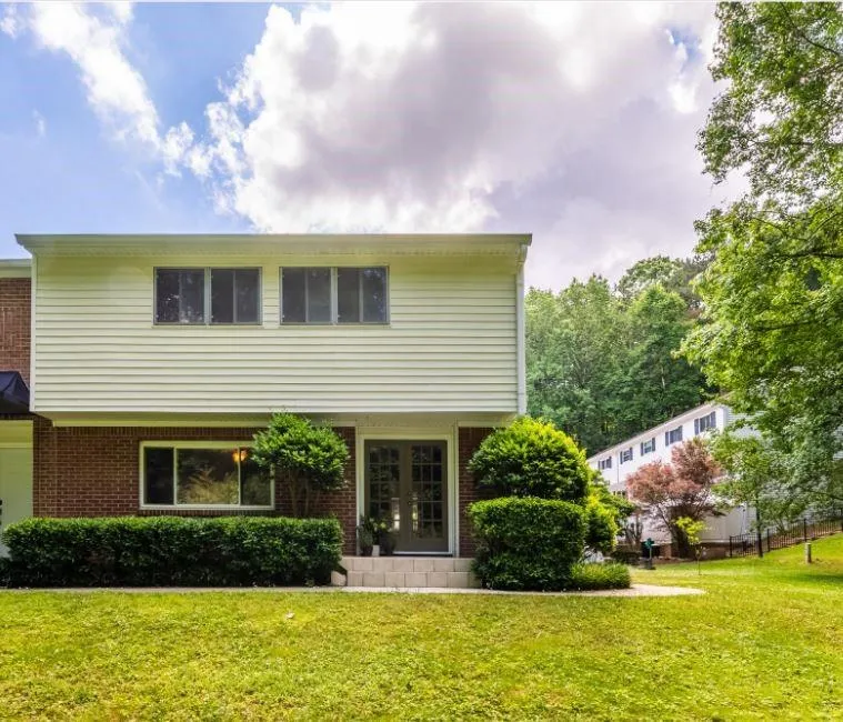 7148 Stonington Drive, Sandy Springs, Georgia 30328, 3 Bedrooms Bedrooms, ,3 BathroomsBathrooms,Residential,Sold,7148 Stonington Drive,7056402