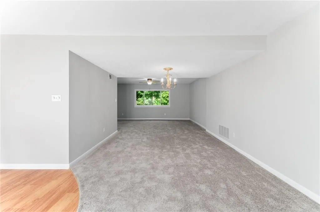7148 Stonington Drive, Sandy Springs, Georgia 30328, 3 Bedrooms Bedrooms, ,3 BathroomsBathrooms,Residential,Sold,7148 Stonington Drive,7056402