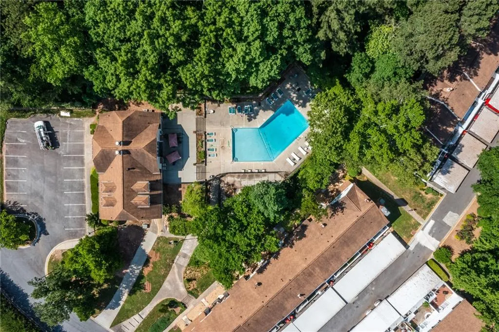 7148 Stonington Drive, Sandy Springs, Georgia 30328, 3 Bedrooms Bedrooms, ,3 BathroomsBathrooms,Residential,Sold,7148 Stonington Drive,7056402