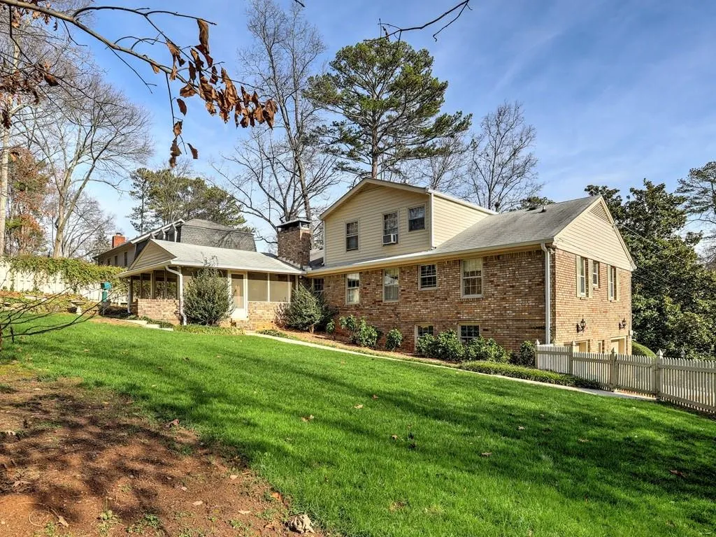 7240 Wynhill Drive, Sandy Springs, Georgia 30328, 4 Bedrooms Bedrooms, ,2 BathroomsBathrooms,Residential,Sold,7240 Wynhill Drive,6658796