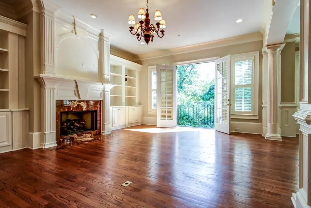 3707 Peachtree Road Unit 8, Atlanta, Georgia 30319, 4 Bedrooms Bedrooms, ,4 BathroomsBathrooms,Residential,Sold,3707 Peachtree Road Unit 8,5589419